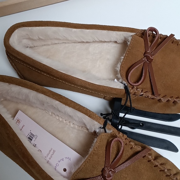 NWT Joyspun Women's Genuine Suede Tan Moccasin Loafer Size 6 - Picture 3 of 10